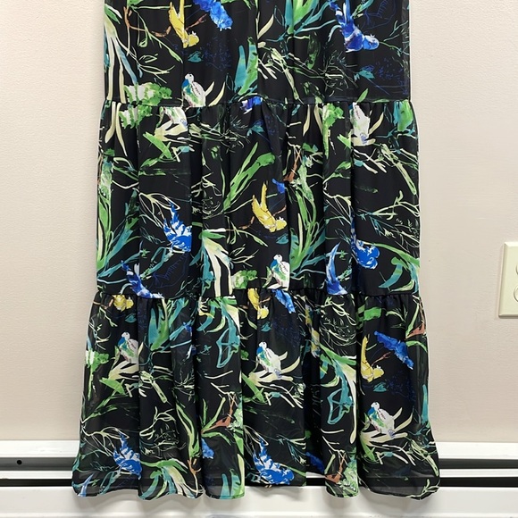 NWT Le Gali Black Floral Chiffon Flutter Bell Sleeve V-Neck Dress 12 - Picture 8 of 16